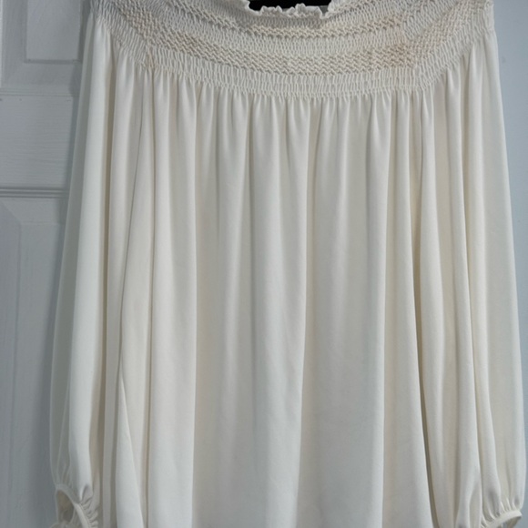 Escada Cream Blouse - Picture 4 of 8